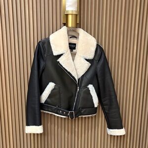GUESS Faux Leather Shearling Jacket with Black and Cream Small NWOT